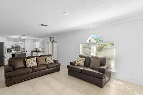820 SE Sweetbay Avenue Port St Lucie FL 34983