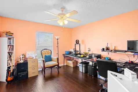 820 SE Sweetbay Avenue Port St Lucie FL 34983