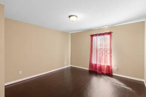 820 SE Sweetbay Avenue Port St Lucie FL 34983