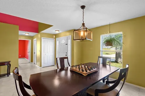 820 SE Sweetbay Avenue Port St Lucie FL 34983