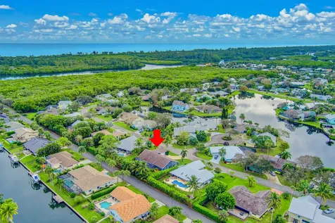 10440 SE Jupiter Narrows Drive Hobe Sound FL 33455