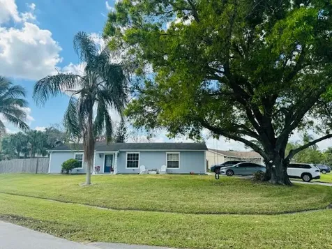 698 SE Majestic Terrace Port St Lucie FL 34983