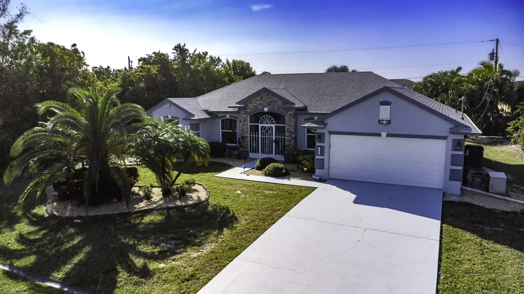1580 SW Santander Avenue Port St Lucie FL 34953