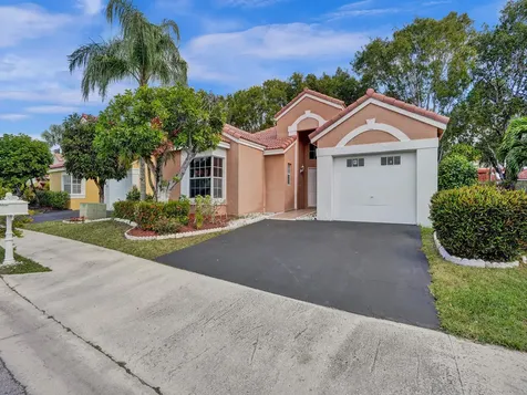 520 Somerset Way Weston FL 33326