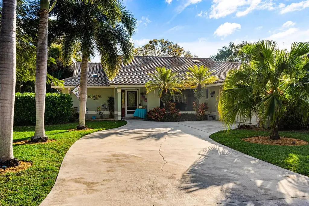 3003 SW Seaboard Avenue Palm City FL 34990