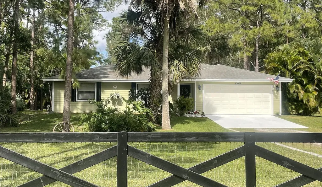 12069 59th Street N West Palm Beach FL 33411