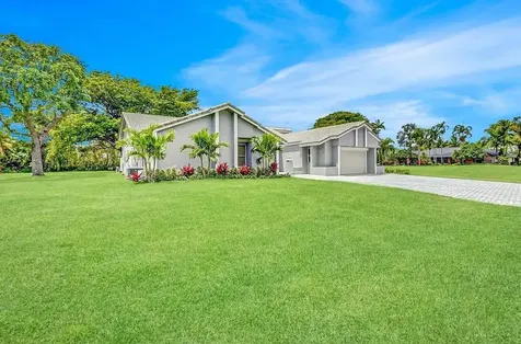 21813 Reflection Lane Boca Raton FL 33428