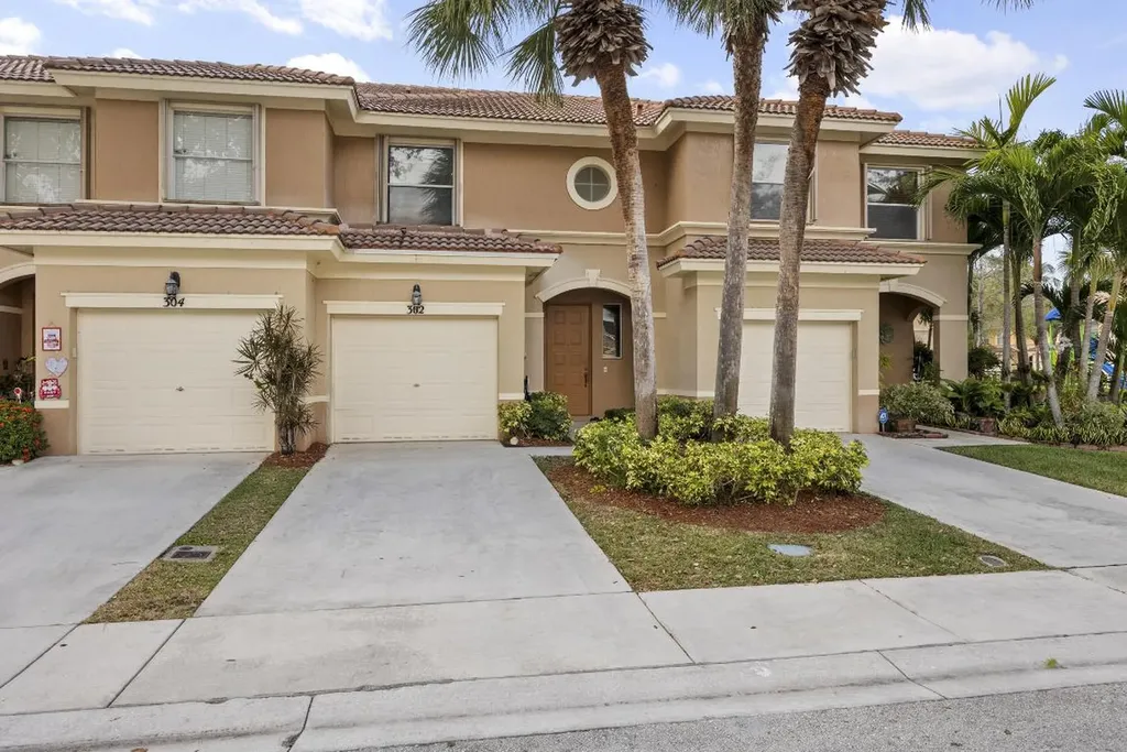 302 River Bluff Lane Royal Palm Beach FL 33411