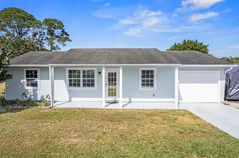 205 SW Pisces Terrace Port St Lucie FL 34984