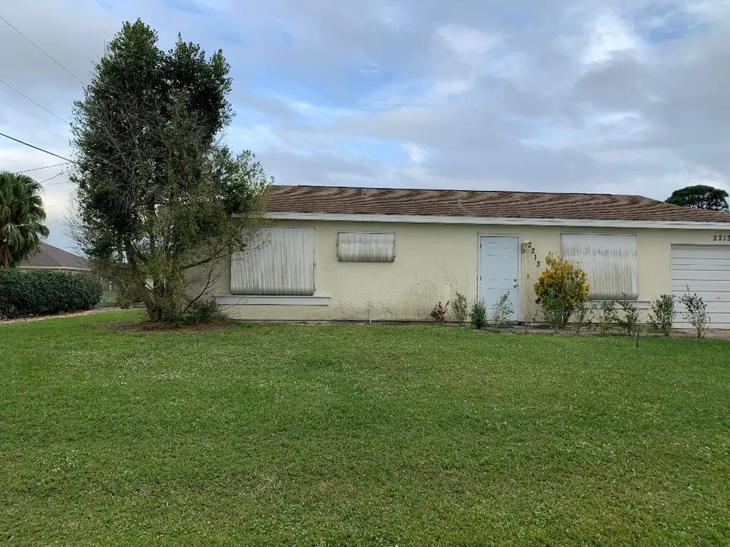 2213 SE Pear Lane Port St Lucie FL 34952