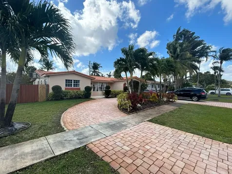 5200 Adams Street Hollywood FL 33021