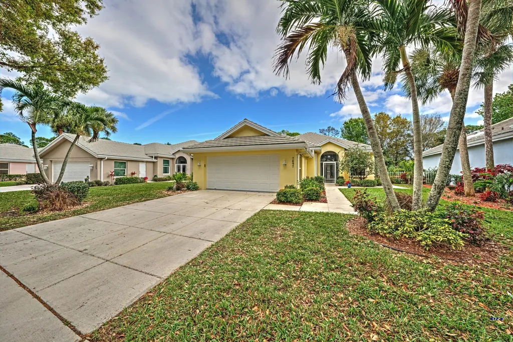 7497 SE Autumn Lane Hobe Sound FL 33455