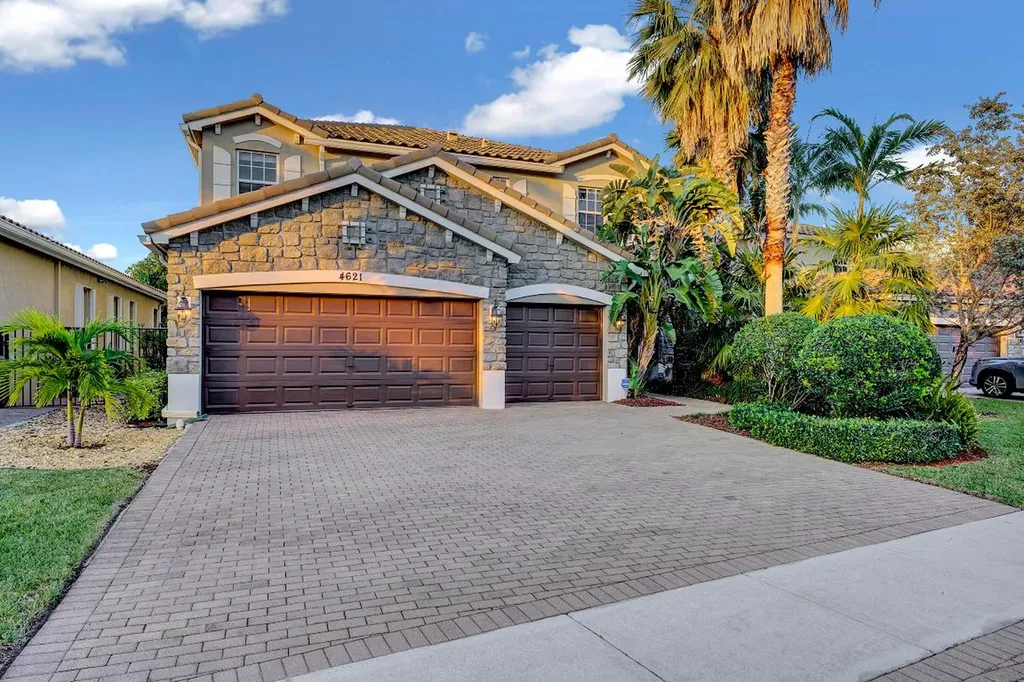 4621 Capital Drive Lake Worth FL 33463
