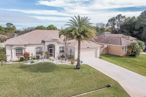2033 SW Beekman Street Port St Lucie FL 34953
