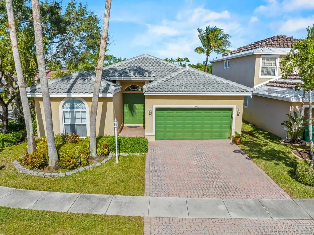 12071 NW 47th Street Coral Springs FL 33076