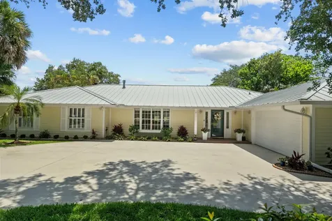 5270 SE Burning Tree Circle Stuart FL 34997