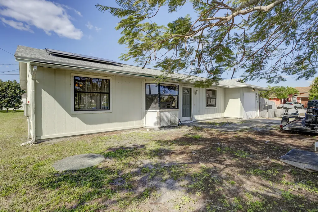 3302 SW Frankford Street Port St Lucie FL 34953