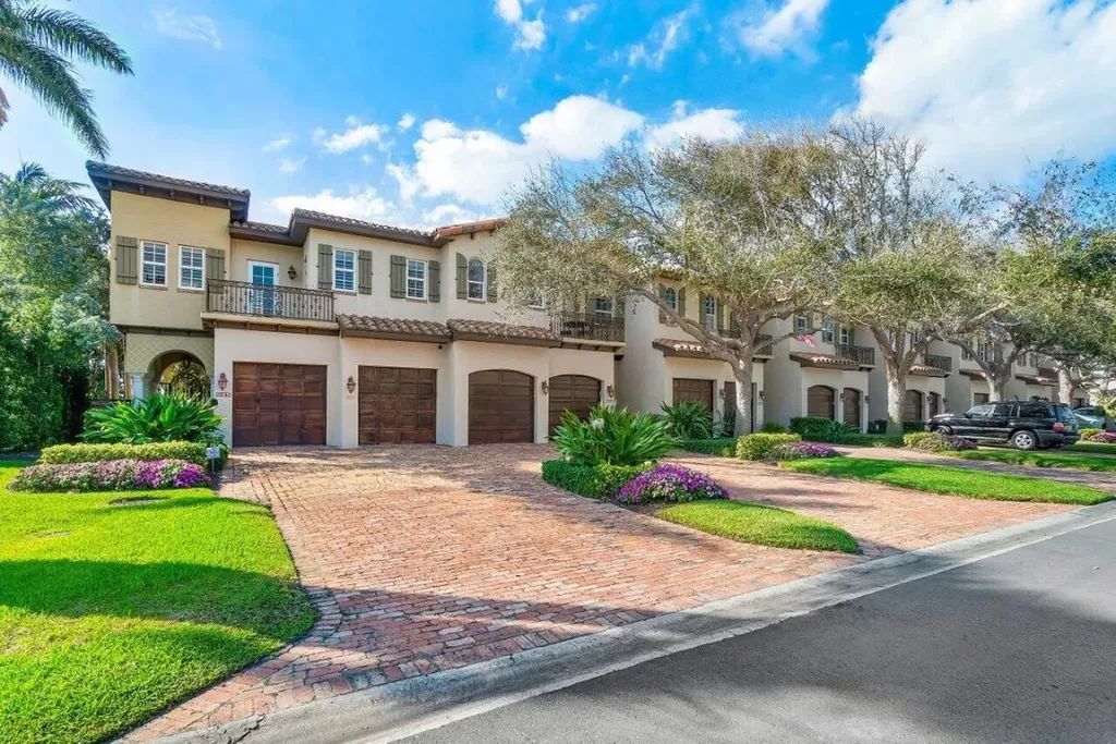258 Venetian Drive Delray Beach FL 33483