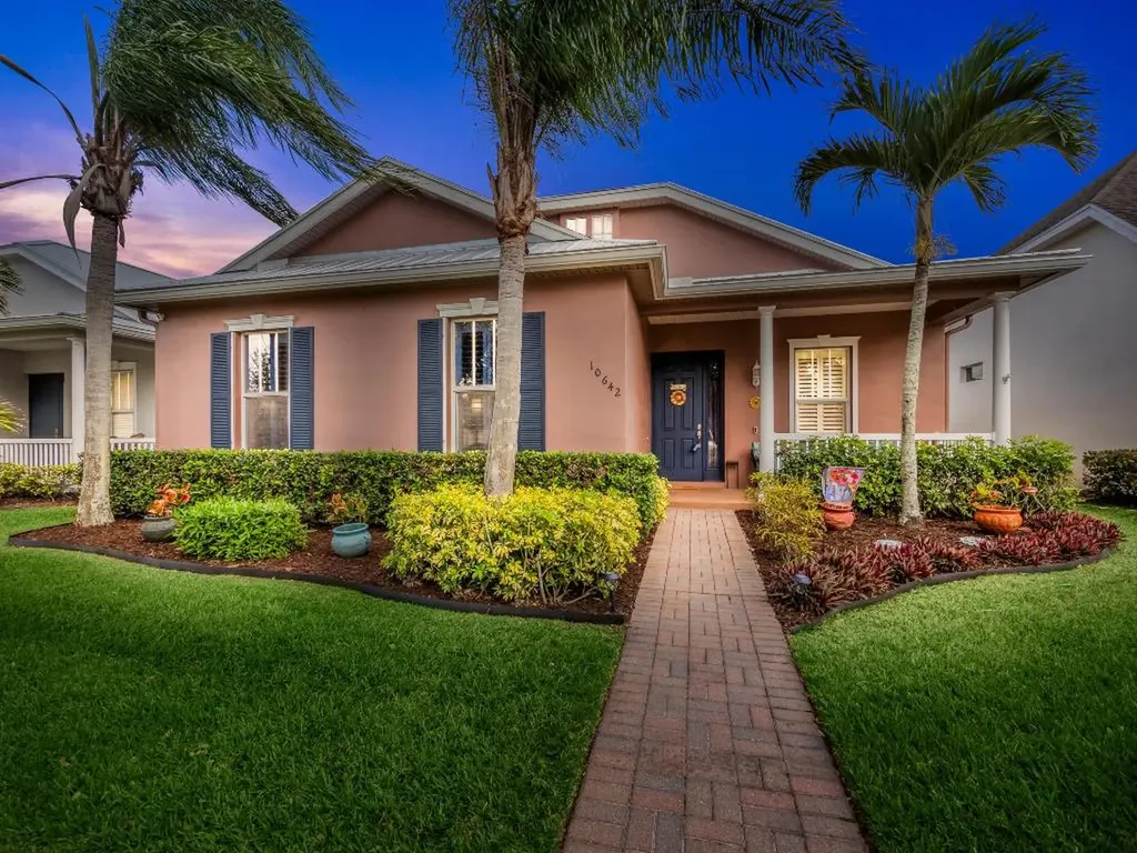 10642 SW Westlawn Boulevard Port St Lucie FL 34987