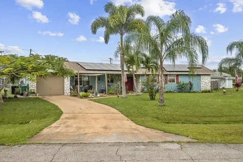 2574 SE Marseille Street Port St Lucie FL 34952