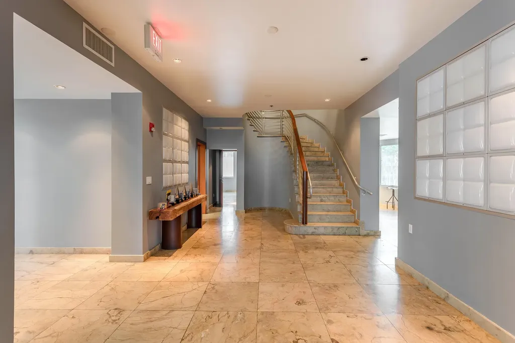 5020 Biscayne Boulevard Miami FL 33137