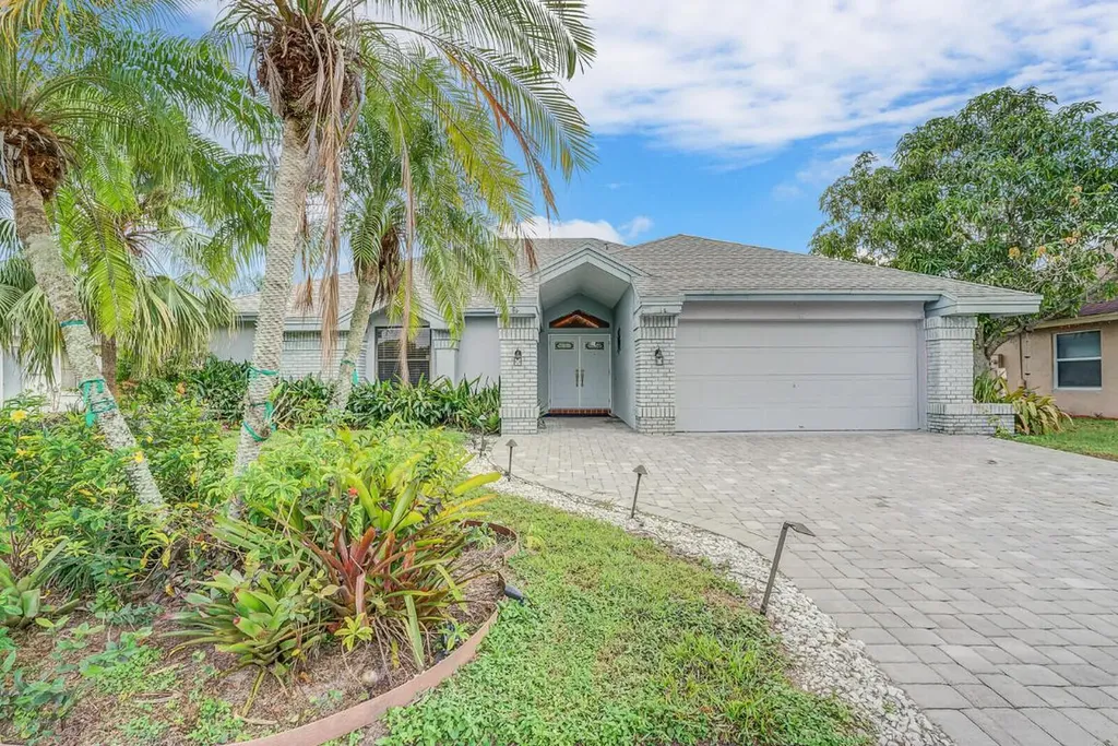 10120 182nd Lane S Boca Raton FL 33498