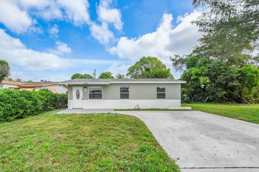 309 NW 6th Avenue Delray Beach FL 33444