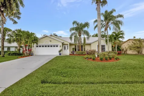 2332 SE Gillette Avenue Port St Lucie FL 34952