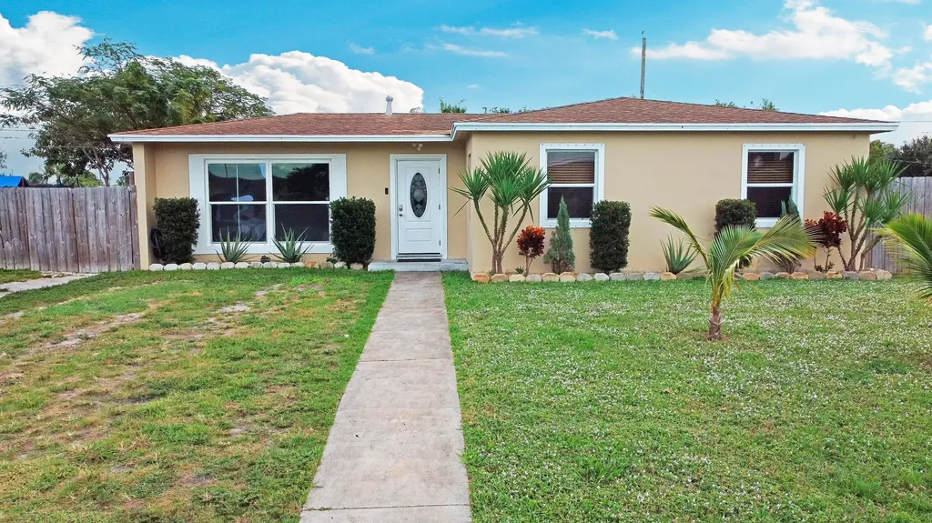 1322 Tropical Drive Lake Worth Beach FL 33460