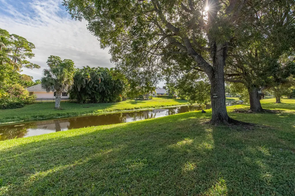 13742 Bottlebrush Court Wellington FL 33414