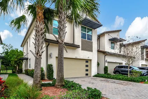 9035 Kingsmoor Way Lake Worth FL 33467