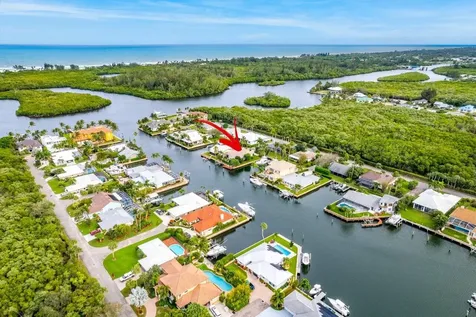 10806 SE Ensign Court Hobe Sound FL 33455