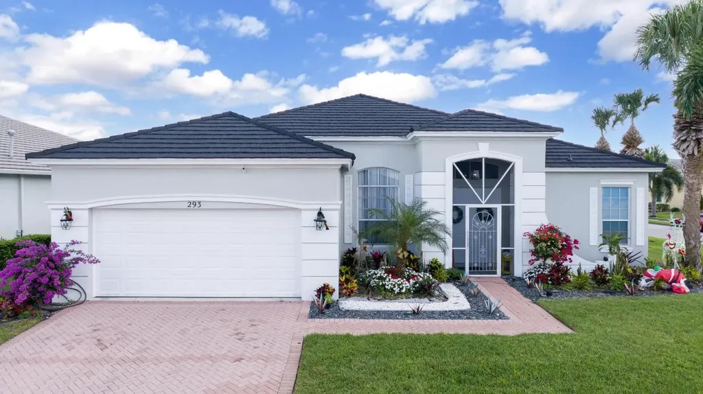 293 SW Lake Forest Way Port St Lucie FL 34986