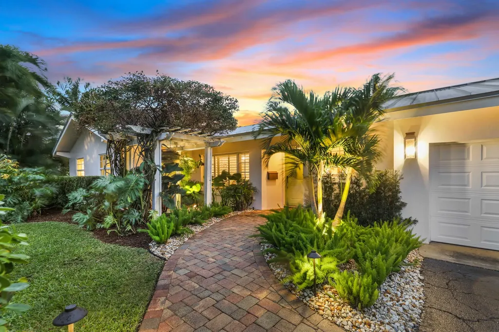 1112 NW 4th Avenue Delray Beach FL 33444