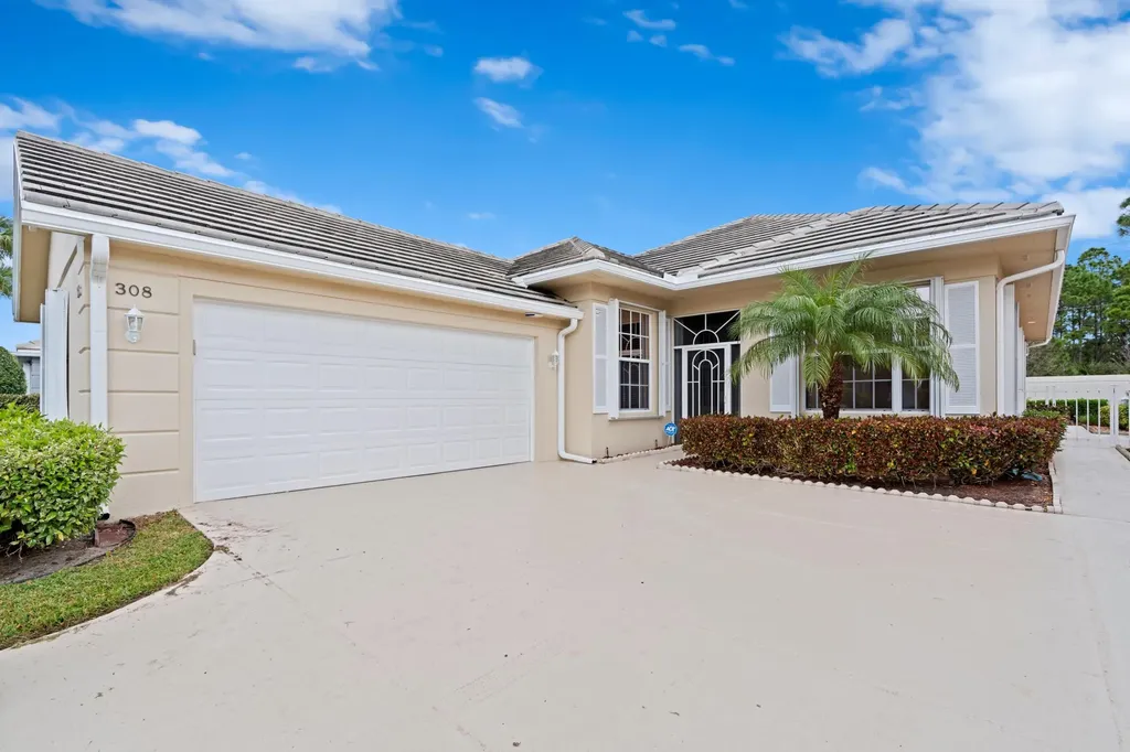308 NW Bentley Circle Port St Lucie FL 34986