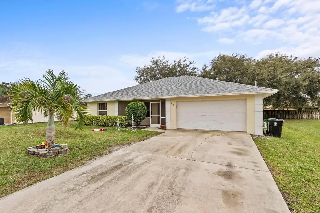 1808 SW Fears Avenue Port St Lucie FL 34953