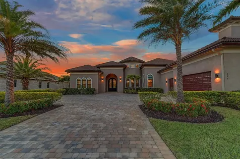 185 SE Fiore Bello Port St Lucie FL 34952