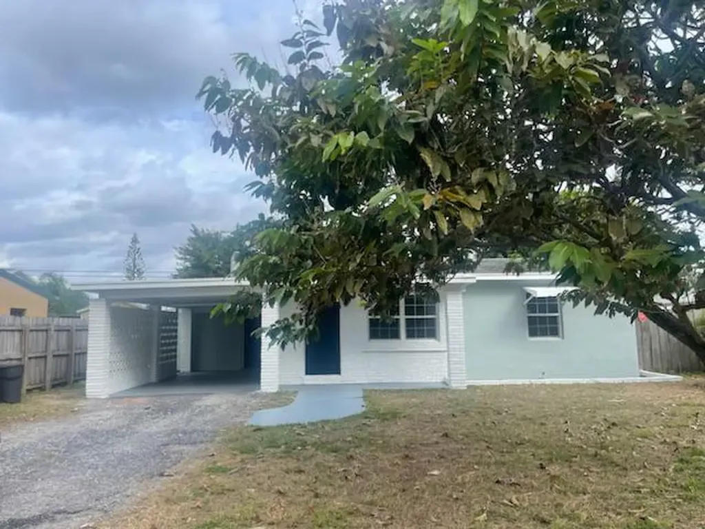 3122 Vassallo Avenue Lake Worth FL 33461