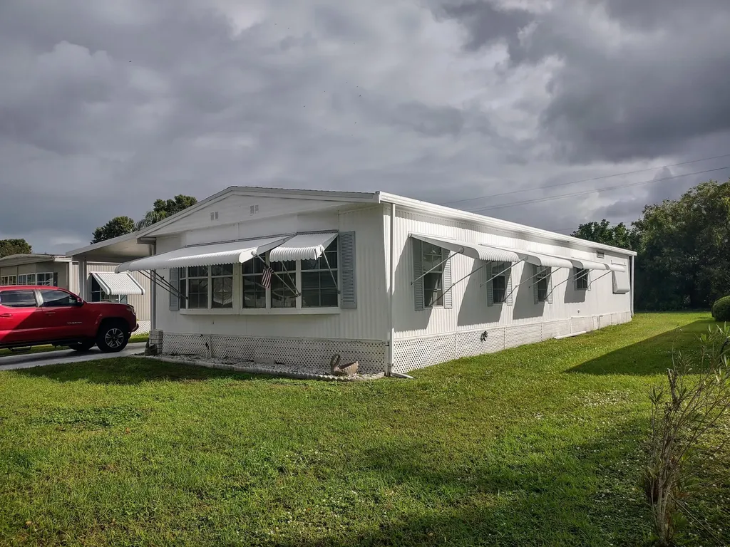 1 Villa Flores Port St Lucie FL 34952
