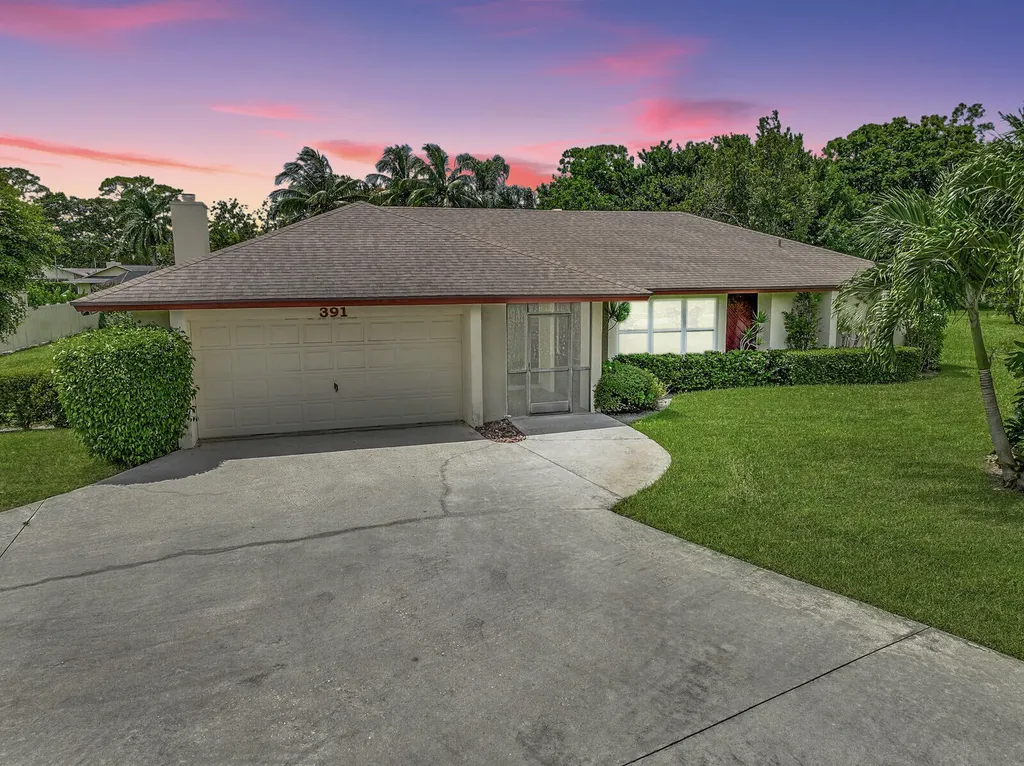 391 Old Country Road S Wellington FL 33414