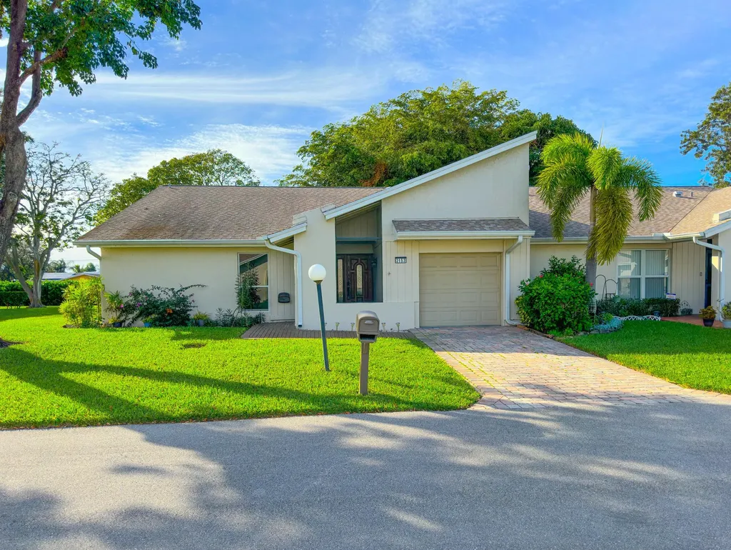 3153 Strawflower Way Lake Worth FL 33467