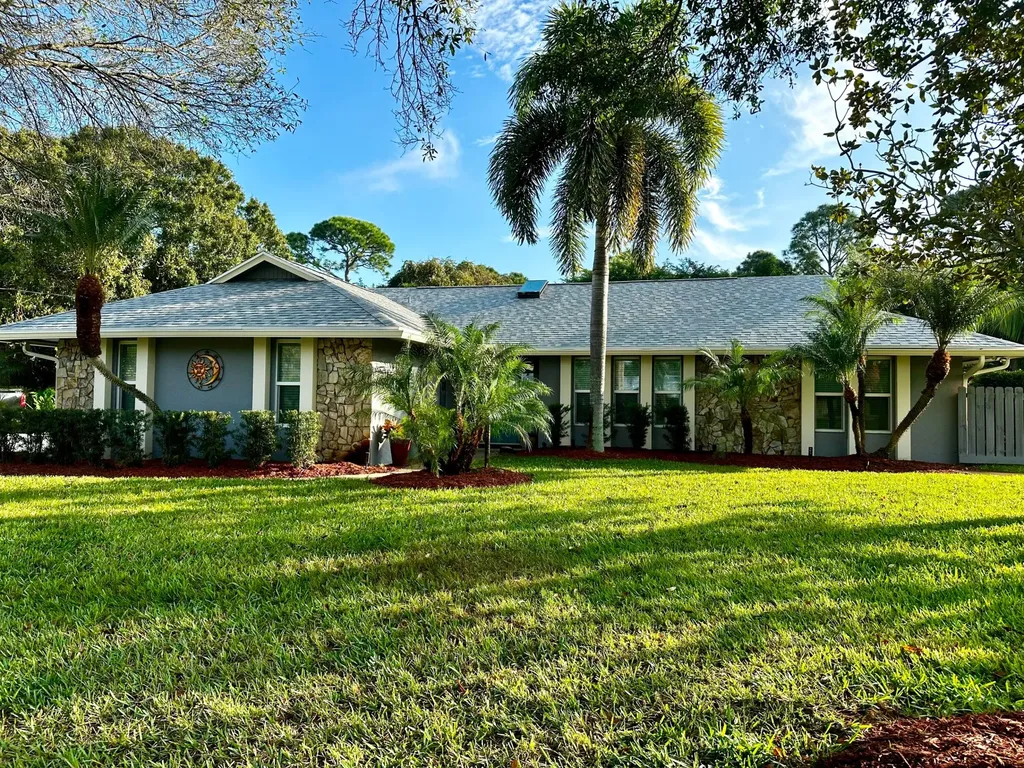 2425 SE Delano Road Port St Lucie FL 34952