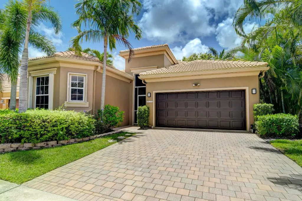 5546 Via De La Plata Circle Delray Beach FL 33484