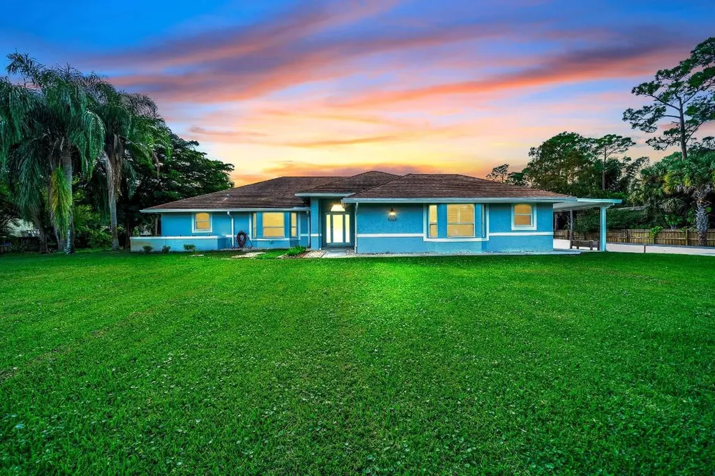 9268 Rodeo Drive Lake Worth FL 33467