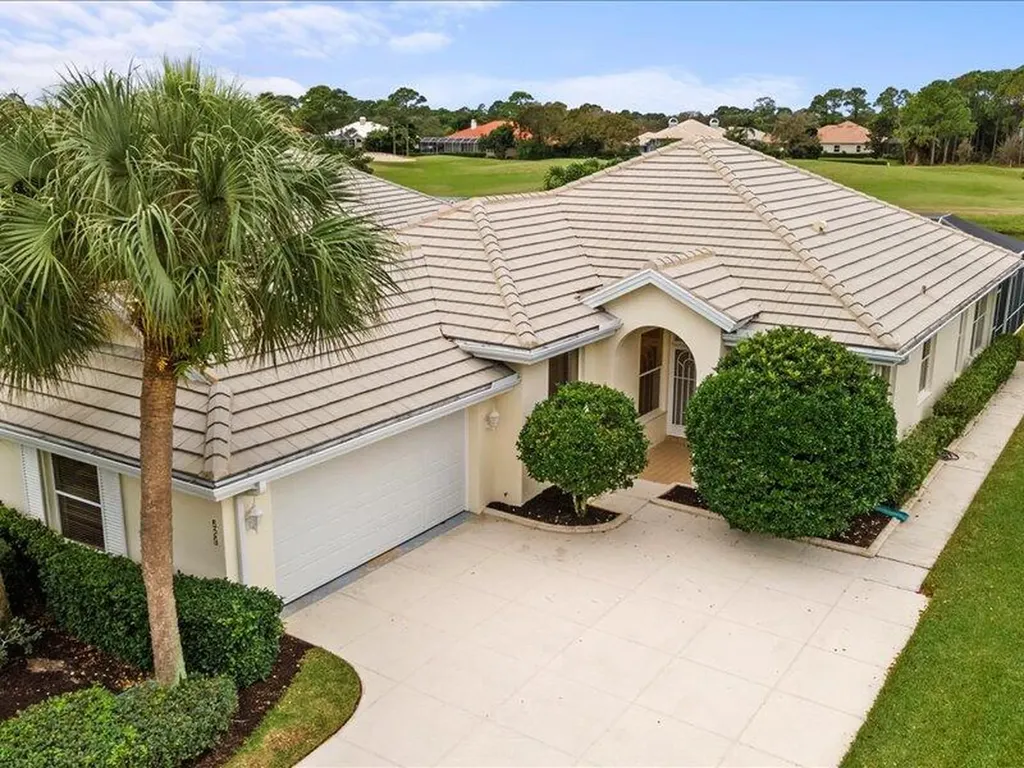 529 SW Hampton Court Port St Lucie FL 34986