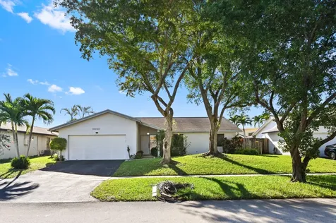 9840 NW 32nd Manor Sunrise FL 33351