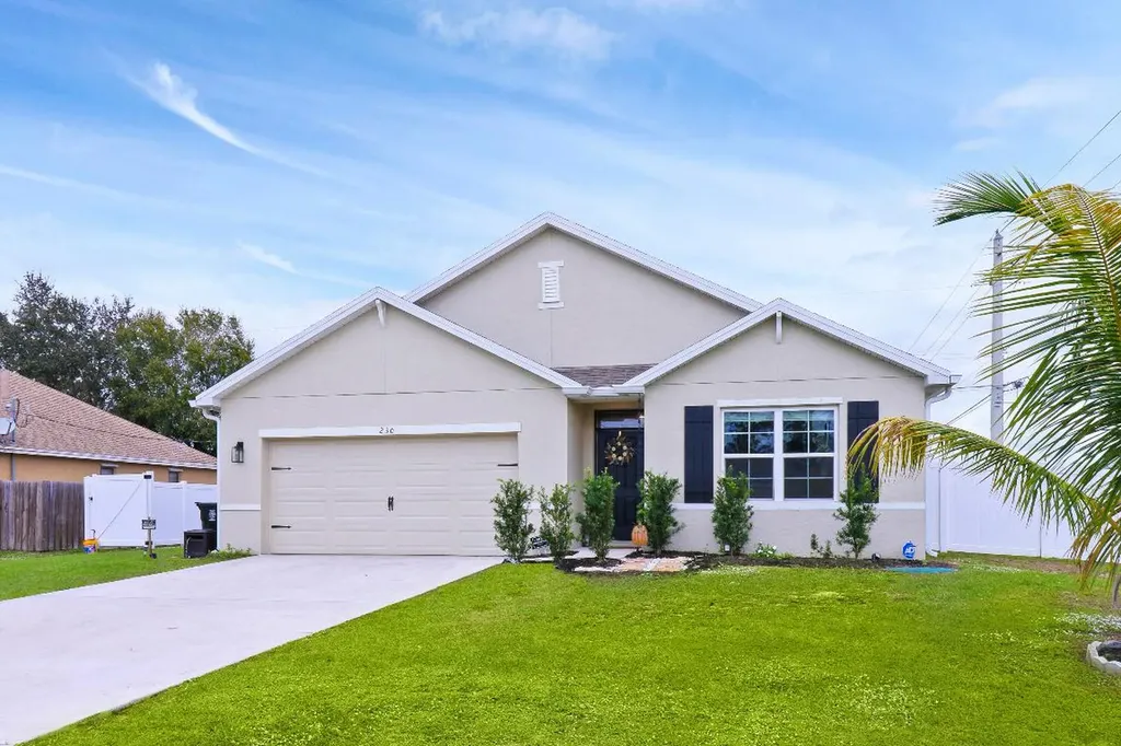 230 SW Milburn Circle Port St Lucie FL 34953