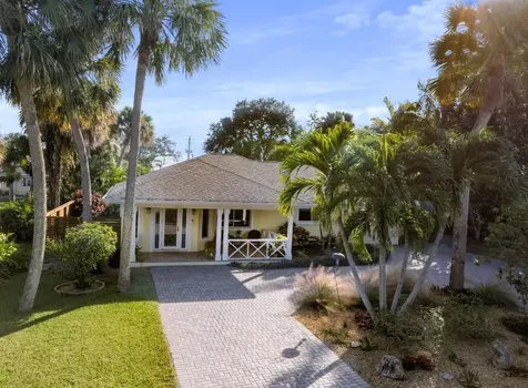 828 SE Weir Street Stuart FL 34994