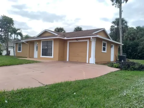 1164 SW Ackard Avenue Port St Lucie FL 34953