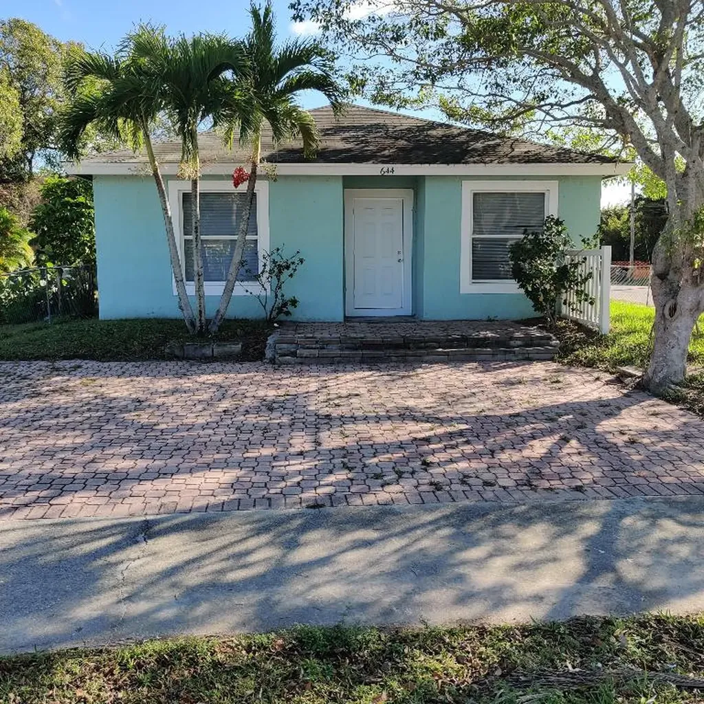 644 S 13th Street Fort Pierce FL 34950